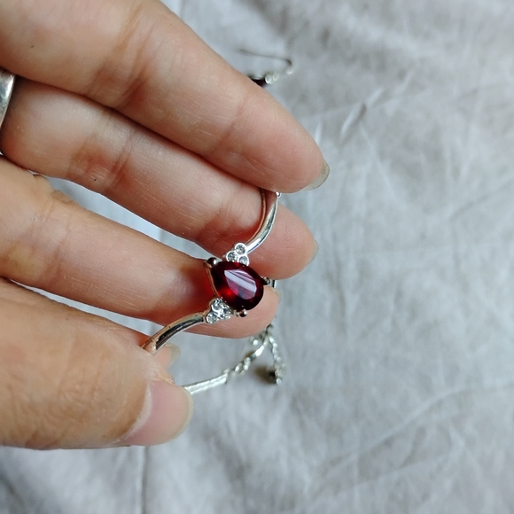 Bracelet and earrings set - Picture 3 of 5